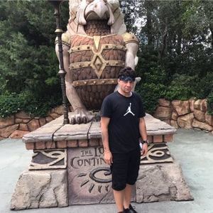 Meet your Posher, Joel eduardo